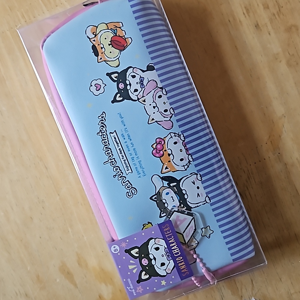 SANRIO CHARACTERS CASE - Picture 12 of 13